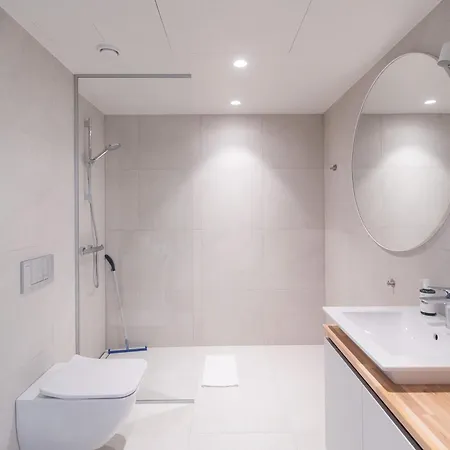 Revalia Vektor Fantastic View * Tallinn