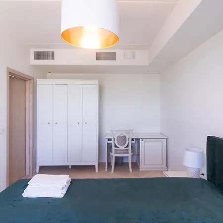 Revalia Vektor Fantastic View Apartment *