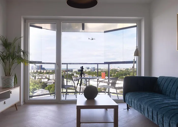 Revalia Vektor Fantastic View