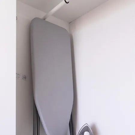 Revalia Vektor Fantastic View *