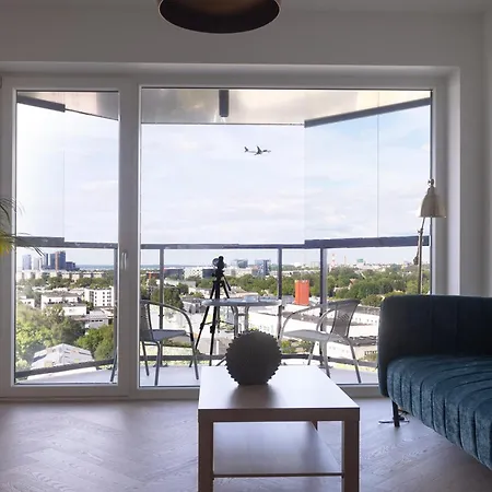 Revalia Vektor Fantastic View